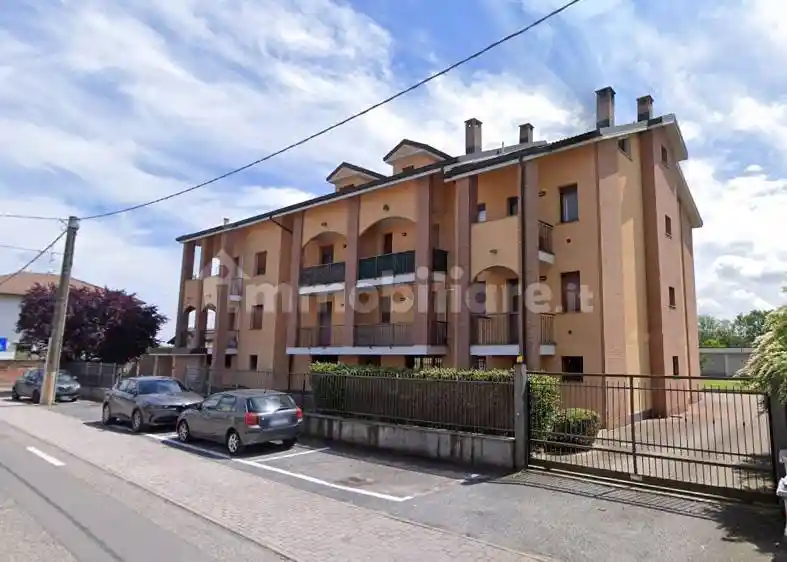 Appartamento in vendita a Bressana Bottarone