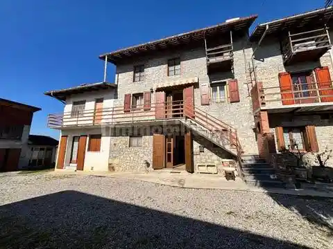 Villa in vendita a Povoletto