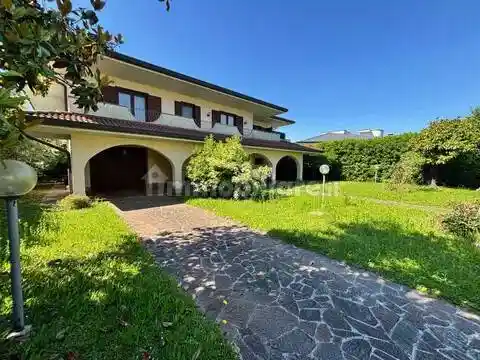 Villa in vendita a Povoletto