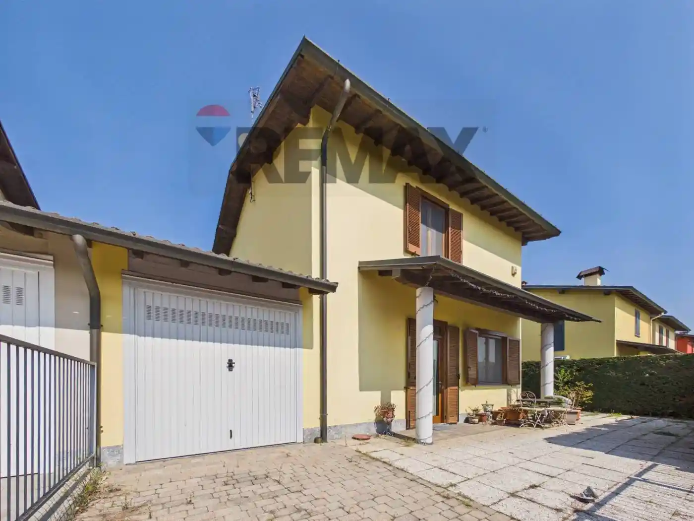 Villa in vendita a Vellezzo Bellini
