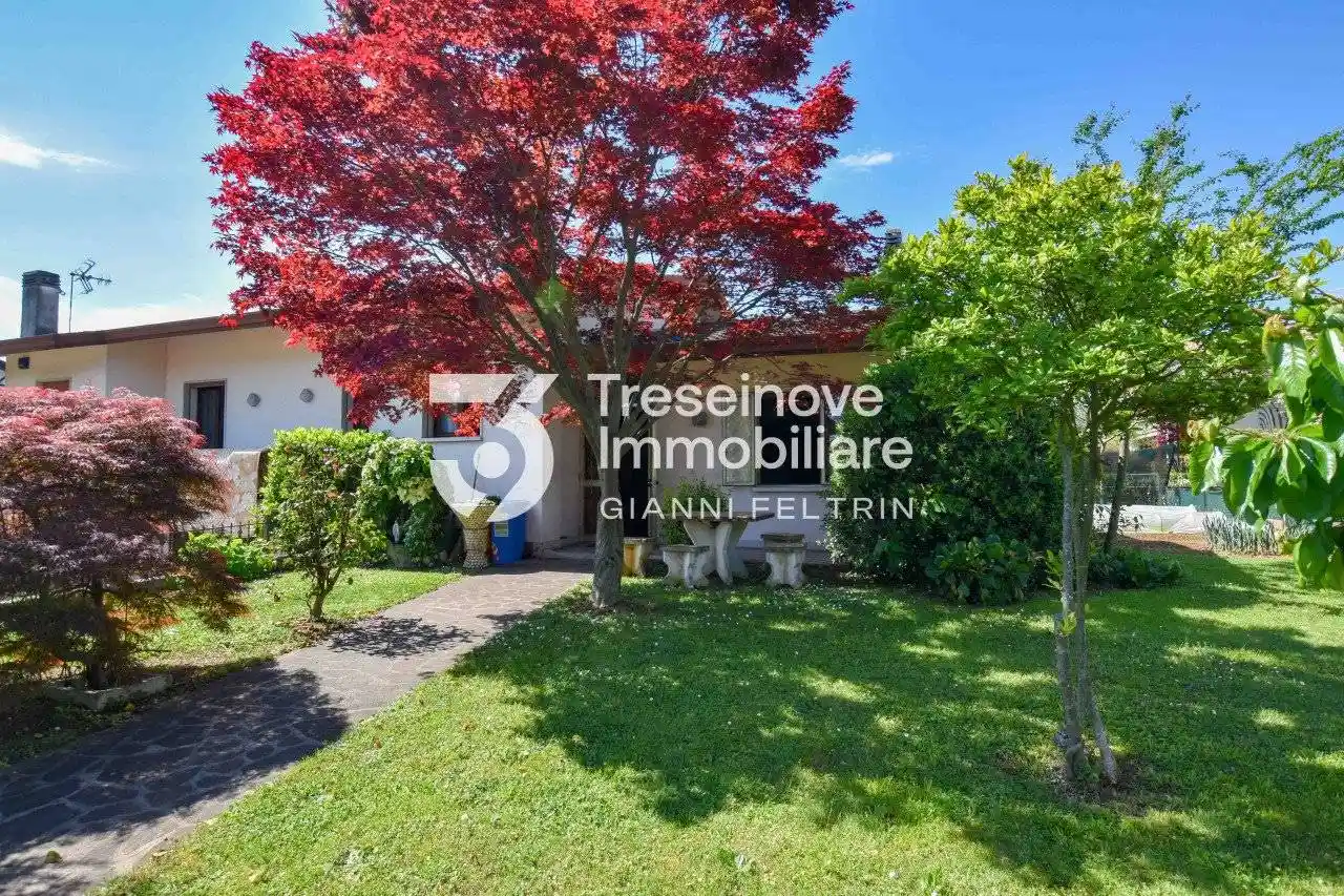 Villa in vendita a Paese