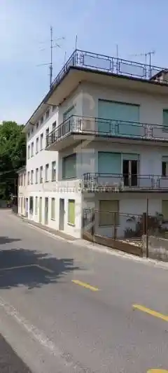 Palazzo - Edificio in vendita a Valdobbiadene
