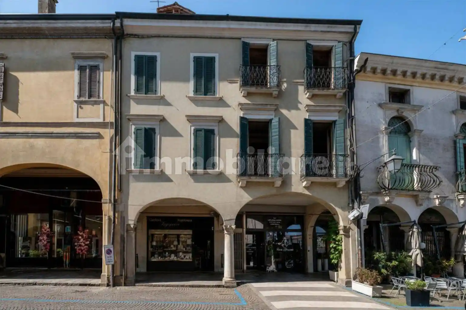 Palazzo - Edificio in vendita a Montagnana