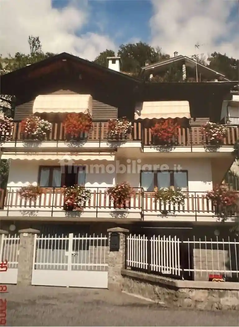 Villa in vendita a Saint-Vincent