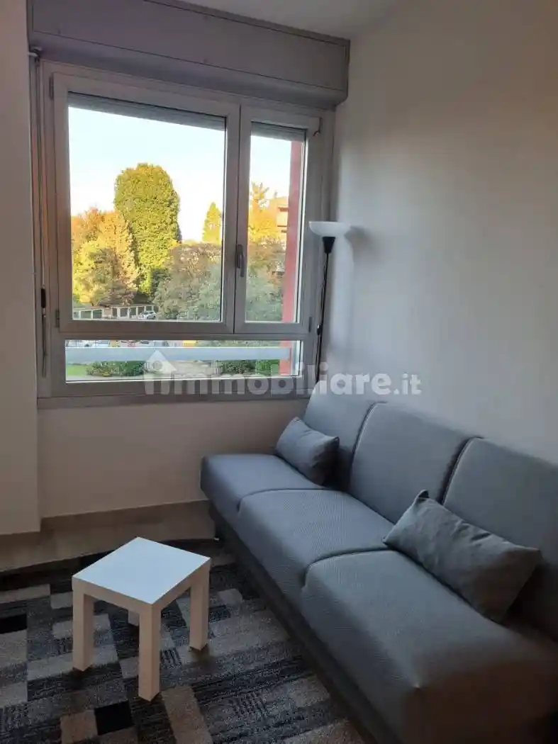 Appartamento in affitto a Vedano al Lambro