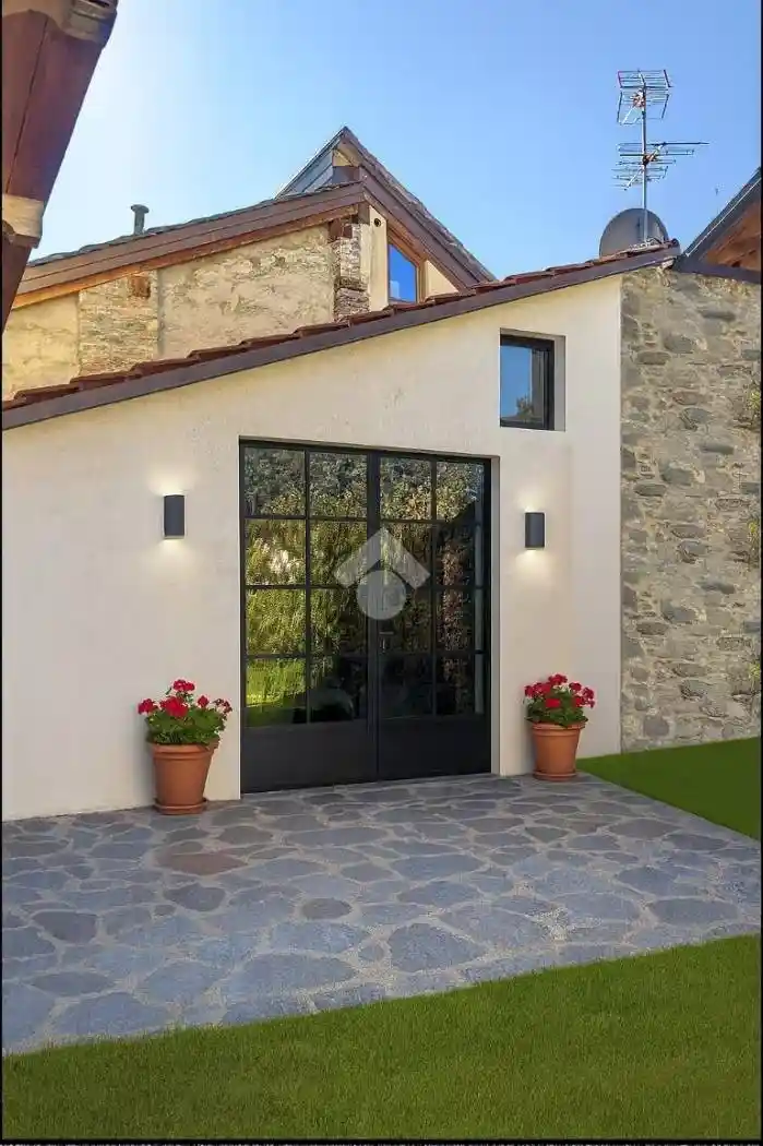 Rustico - Casale in vendita a Aosta