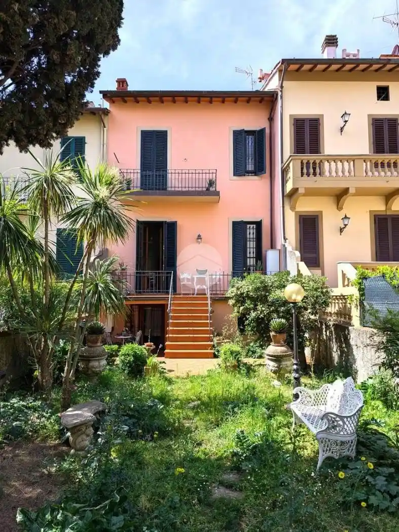 Villa in vendita a Firenze