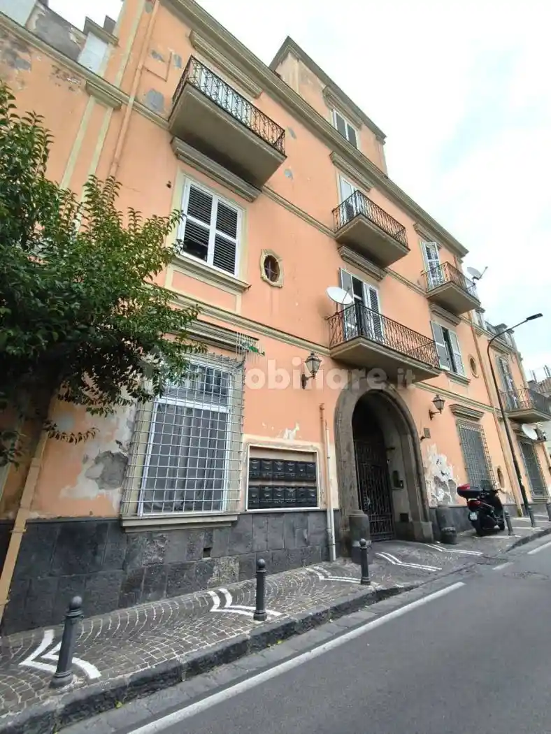 Appartamento in affitto a Portici