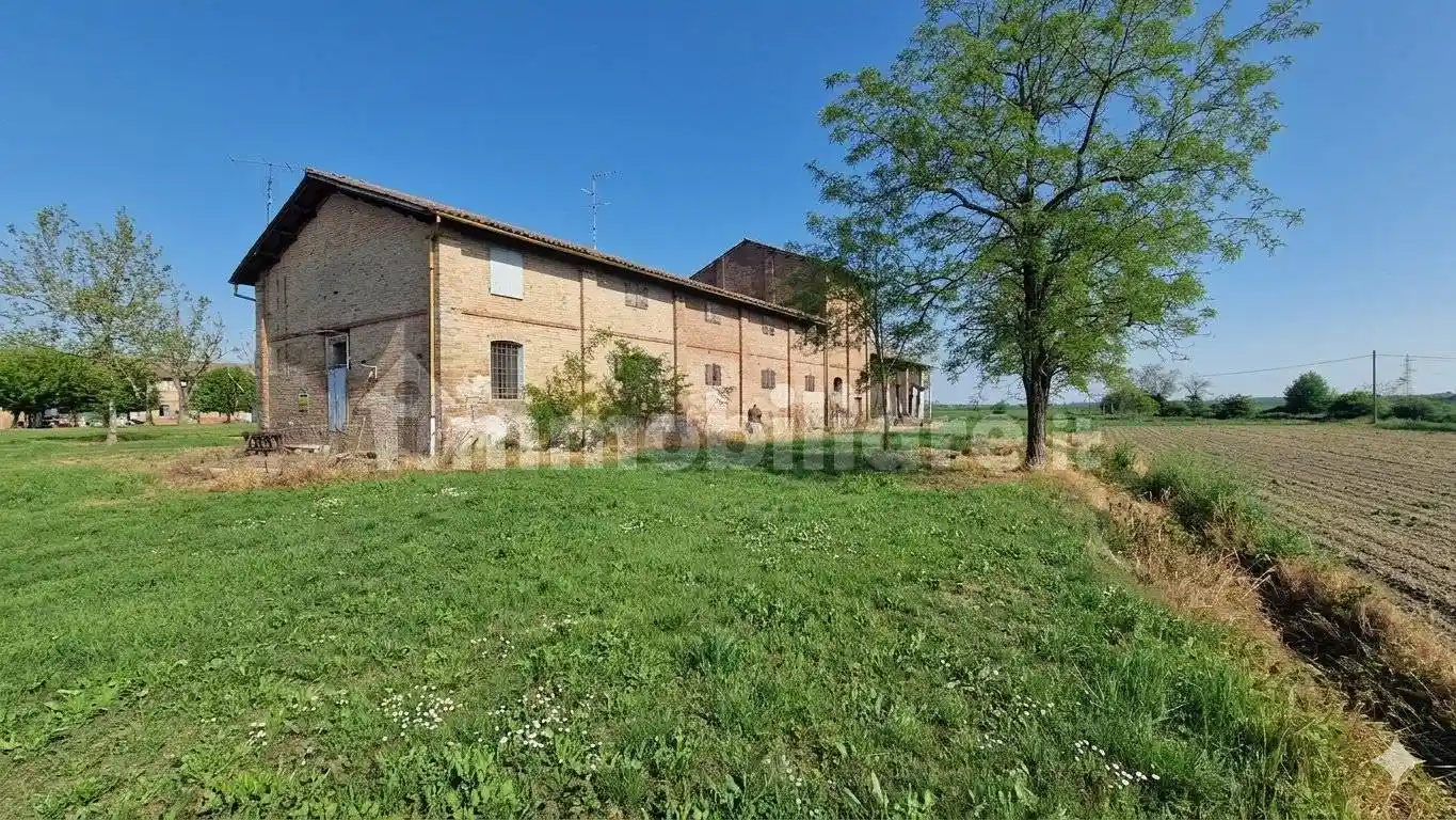 Rustico - Casale in vendita a Minerbio