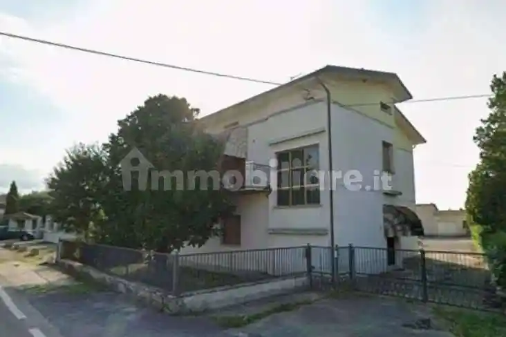 Appartamento in vendita a Larciano