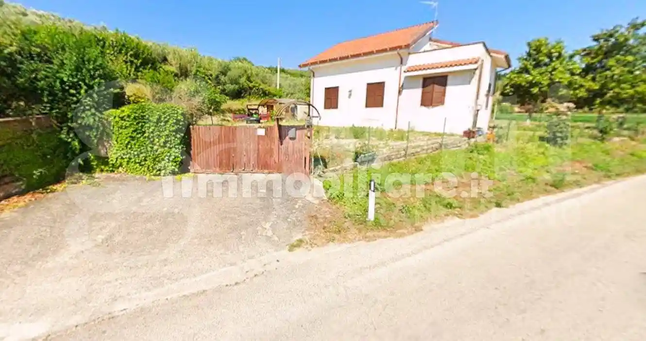 Casa indipendente in vendita a Pianella