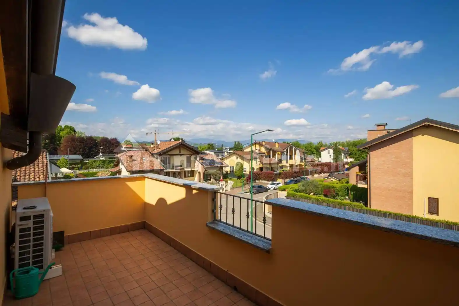 Appartamento in vendita a Usmate Velate