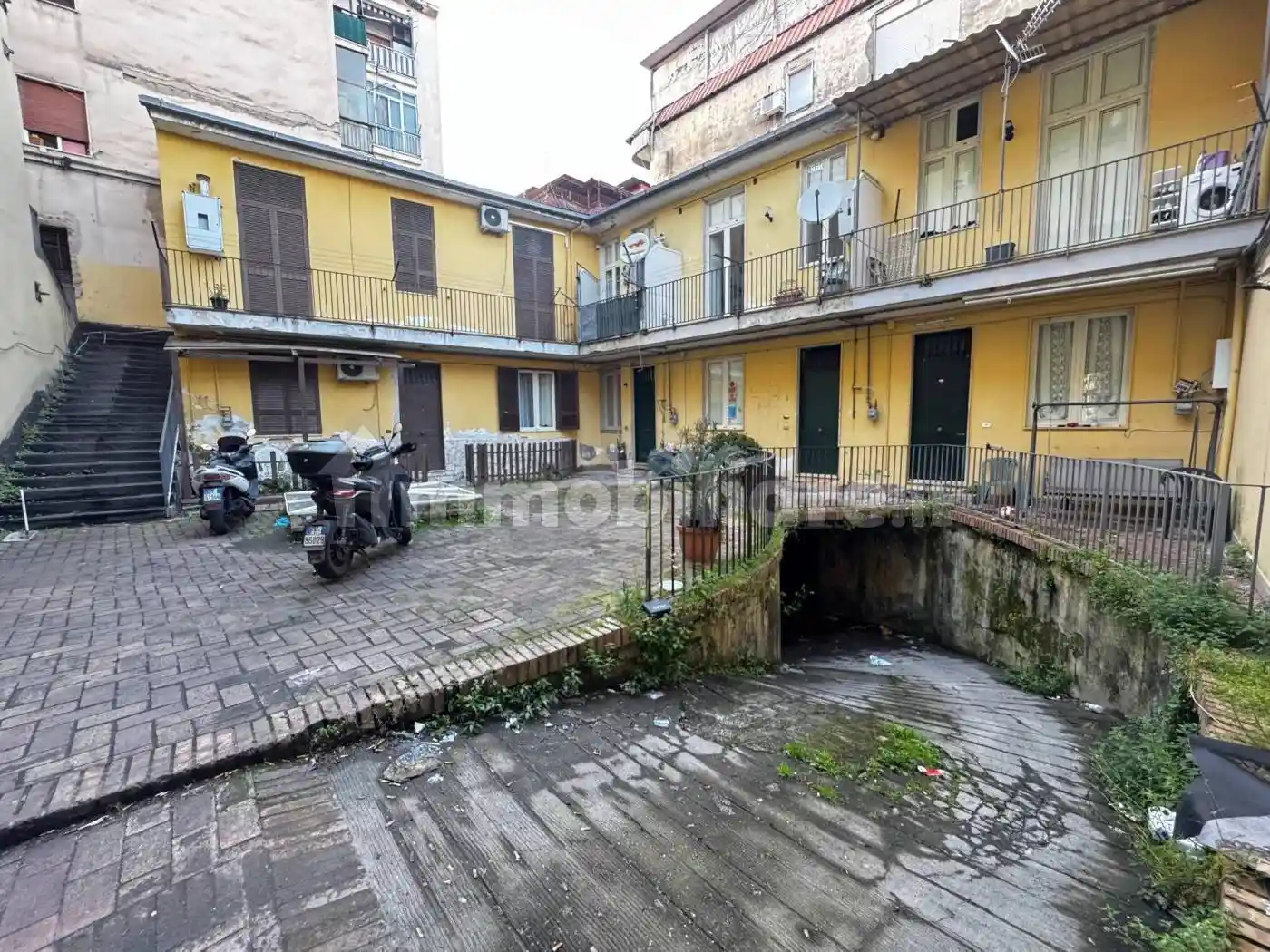 Appartamento in vendita a Napoli