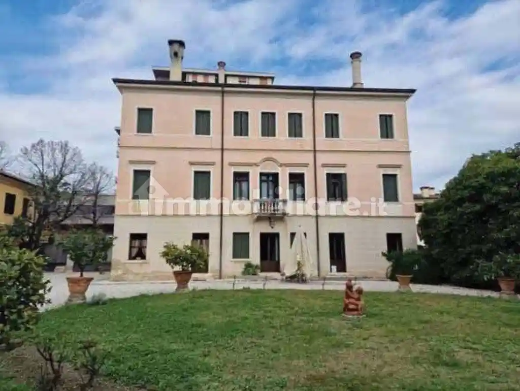 Appartamento in vendita a Montebelluna