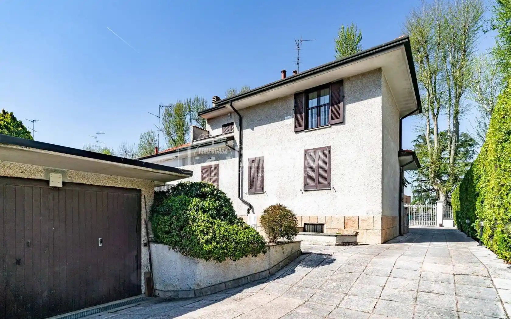 Villa in vendita a Caronno Pertusella