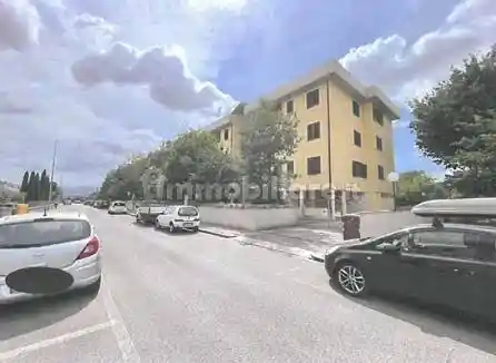 Appartamento in vendita a Prato