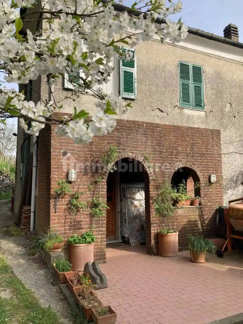 Casa indipendente in vendita a Ronco Scrivia