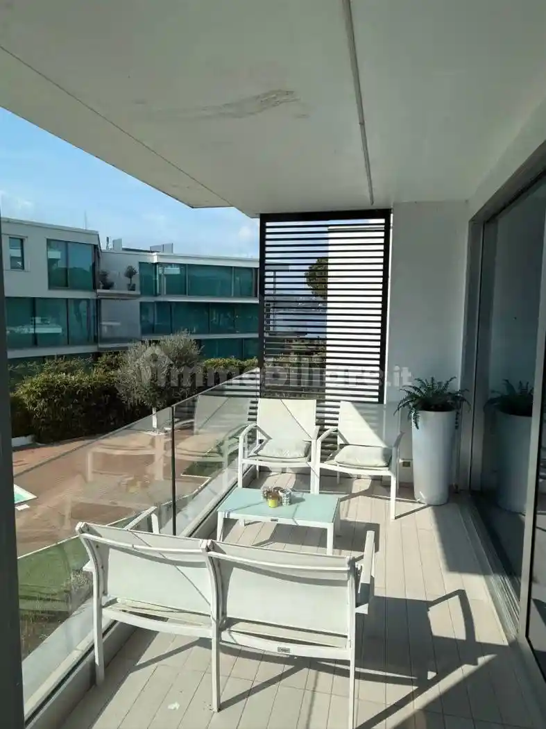 Appartamento in affitto a Padenghe sul Garda