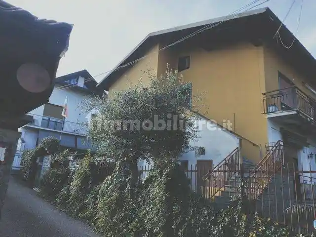 Appartamento in vendita a Arsago Seprio