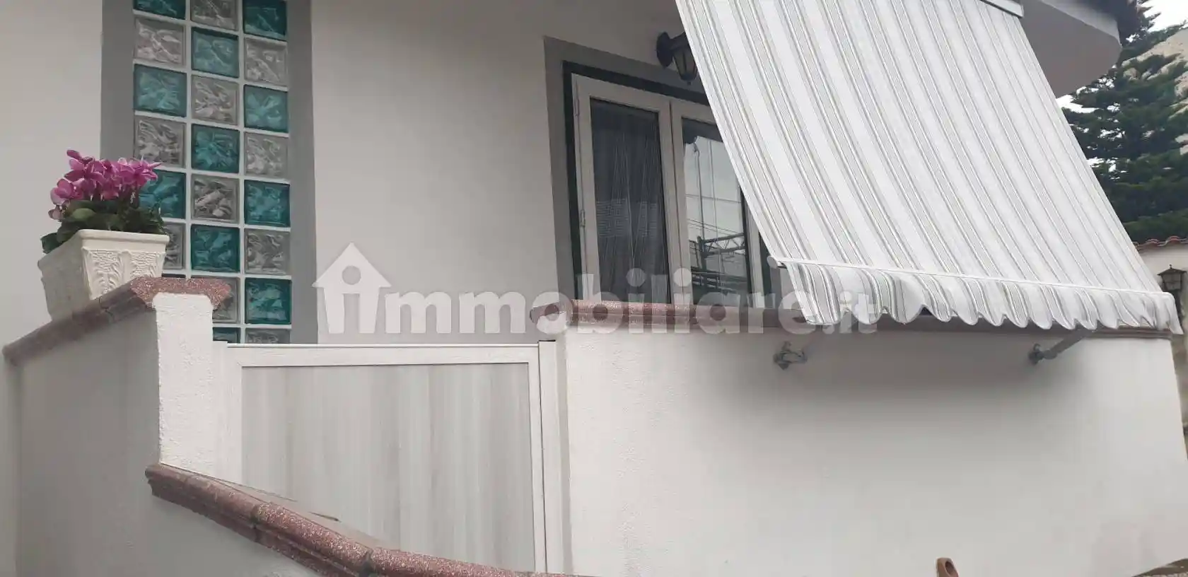 Appartamento in affitto a Napoli