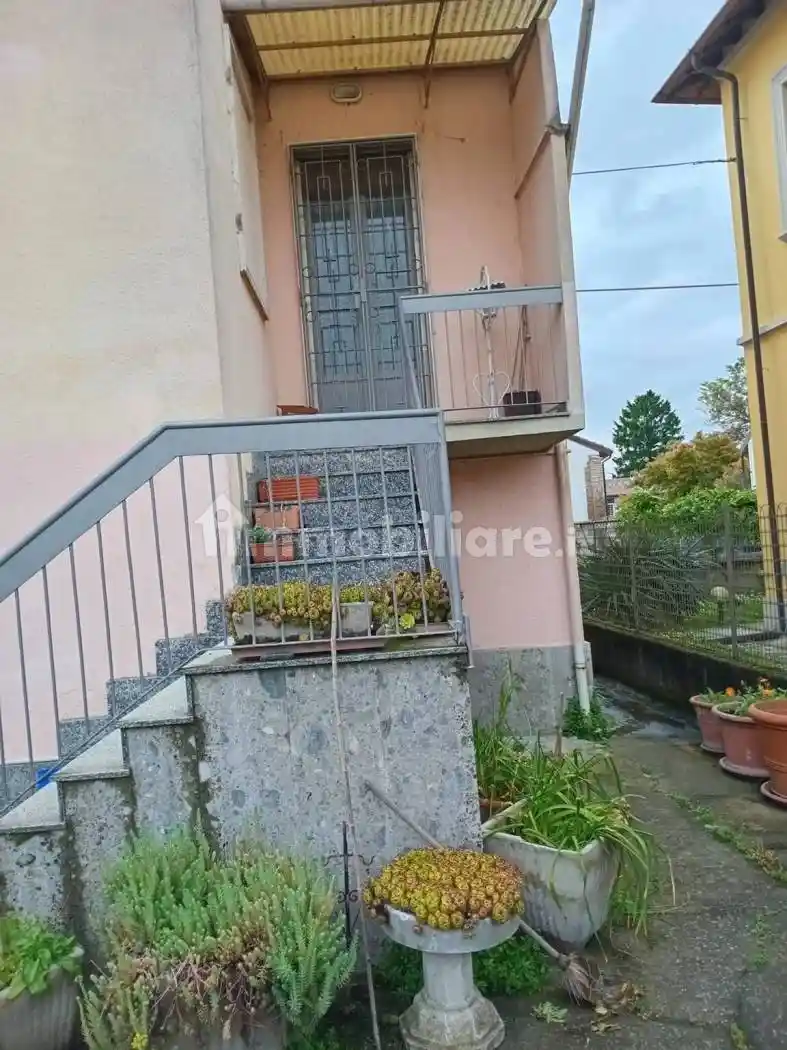 Villa in vendita a Voghera