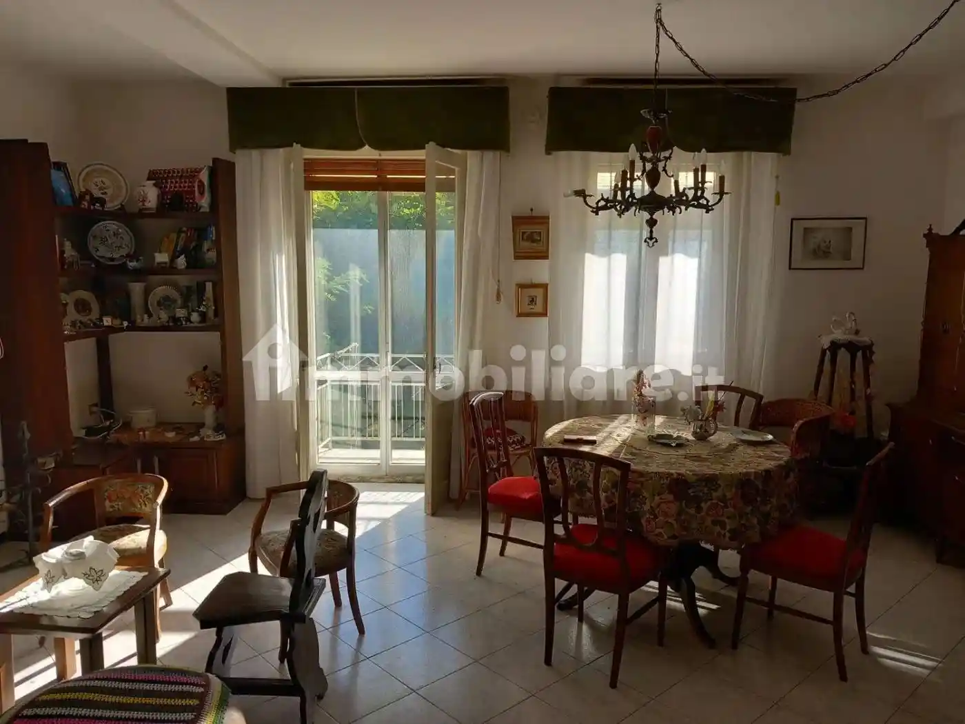 Villa in vendita a Zavattarello