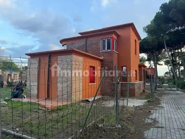 Villa in vendita a Pisa