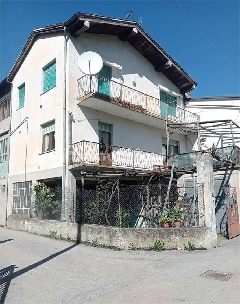 Villa in vendita a Donnas