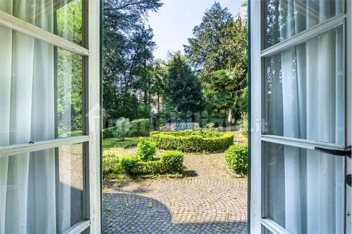 Villa in vendita a Lecco