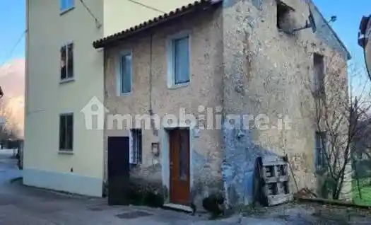 Villetta a schiera in vendita a Velo d'Astico