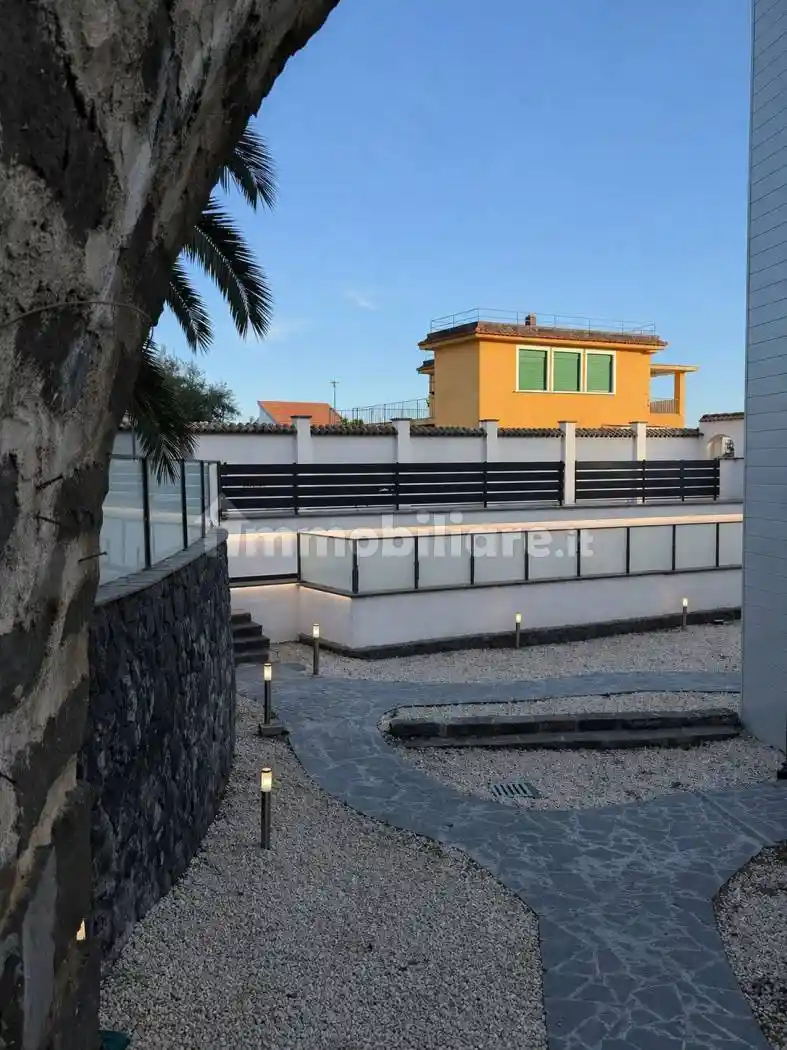 Villetta a schiera in vendita a Mascalucia