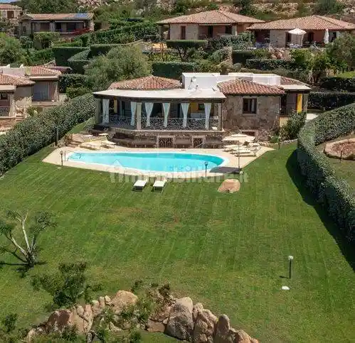 Villa in vendita a San Teodoro