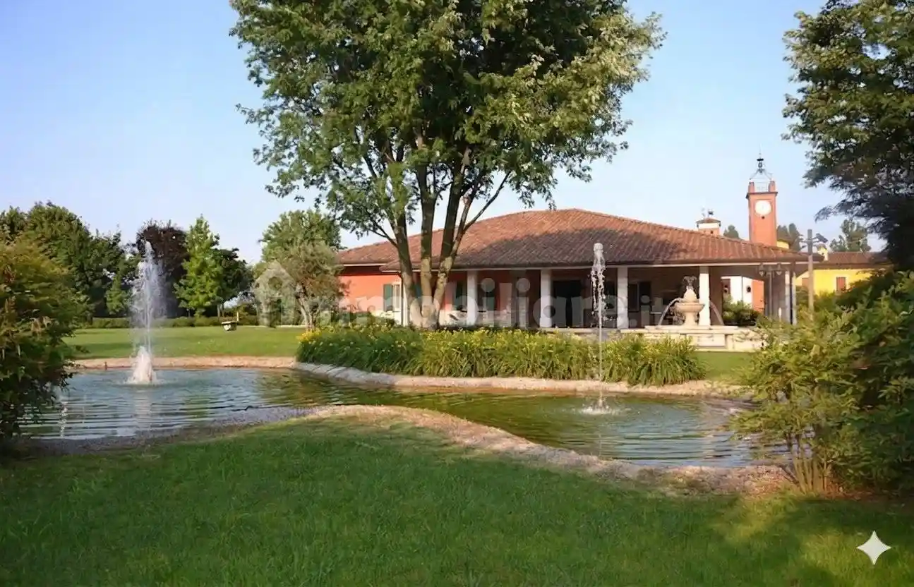 Villa in vendita a Lograto
