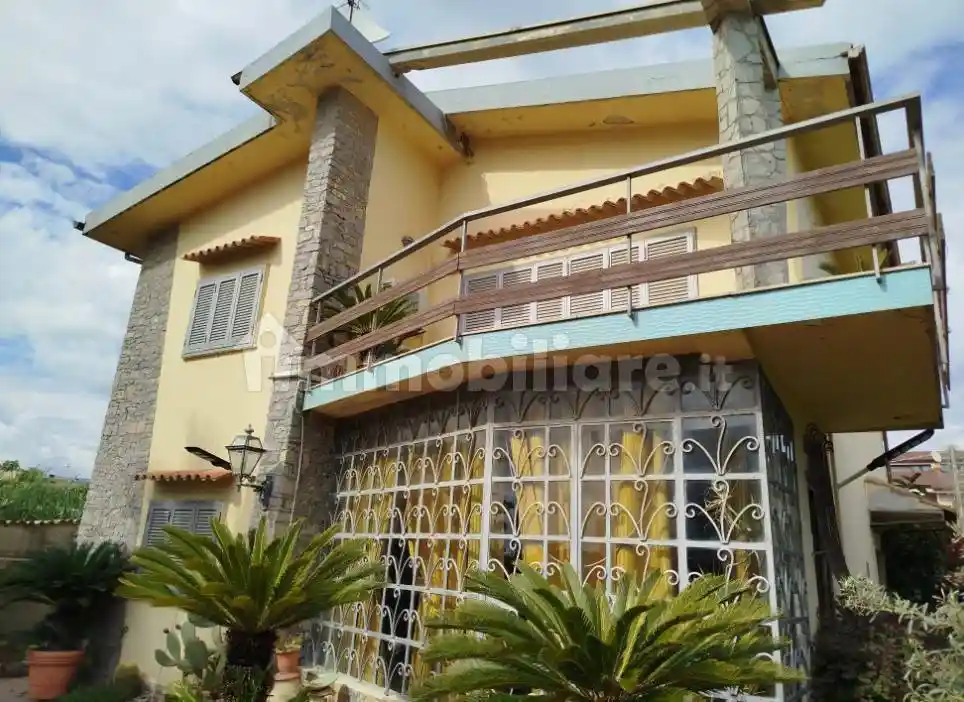 Villa in vendita a Pontecagnano Faiano