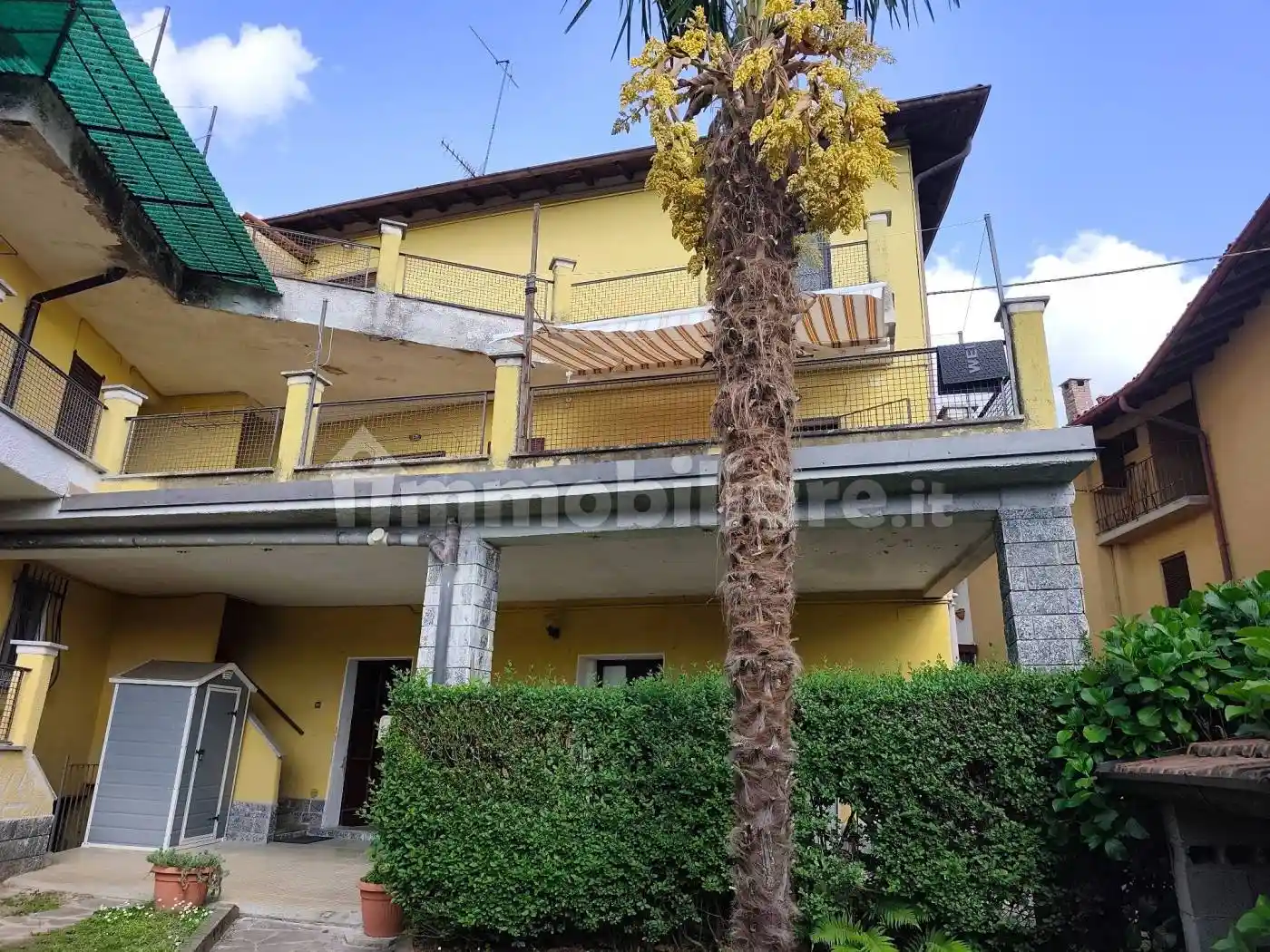 Villa in vendita a Cocquio-Trevisago