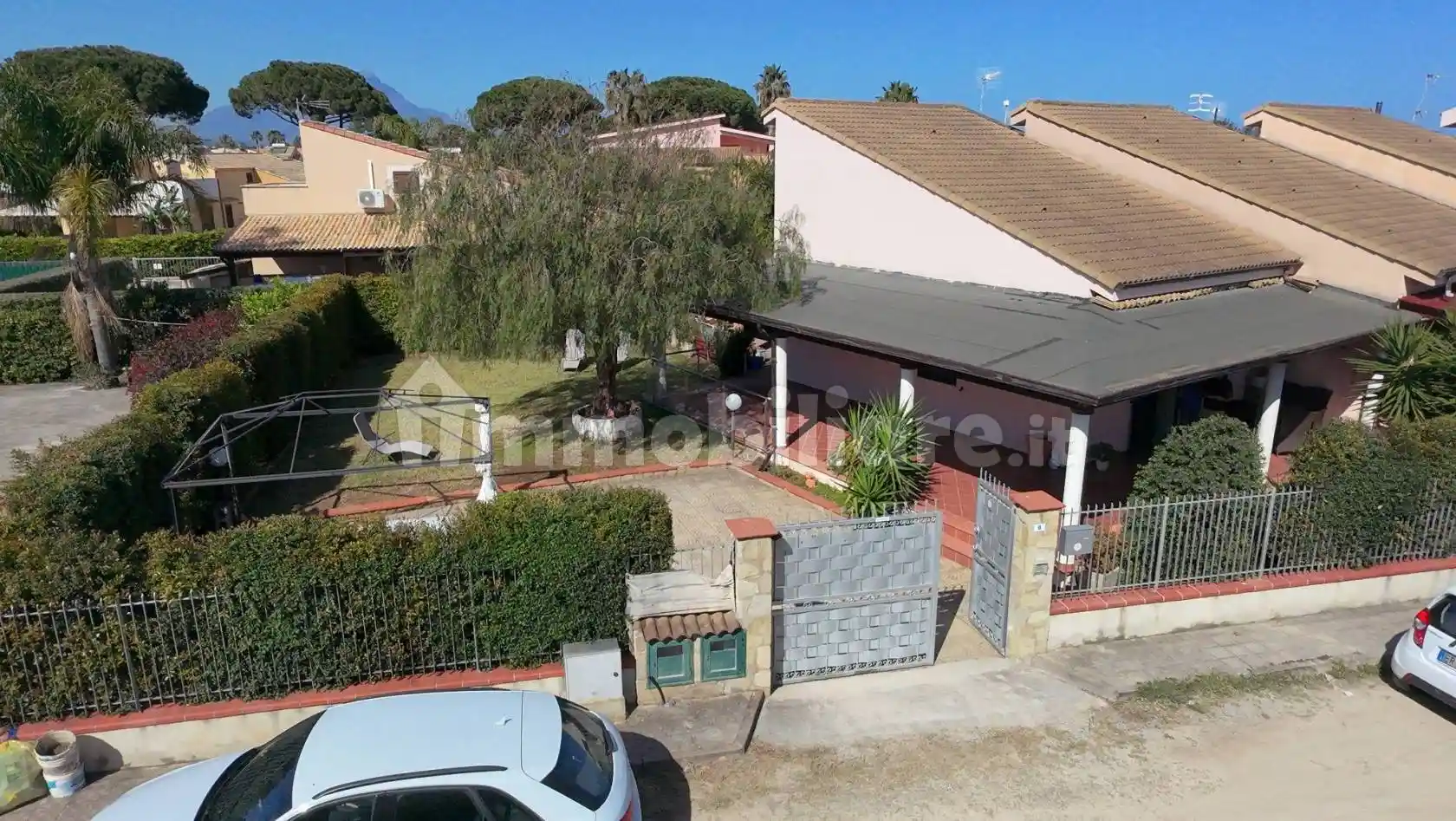 Villa in vendita a Campofelice di Roccella