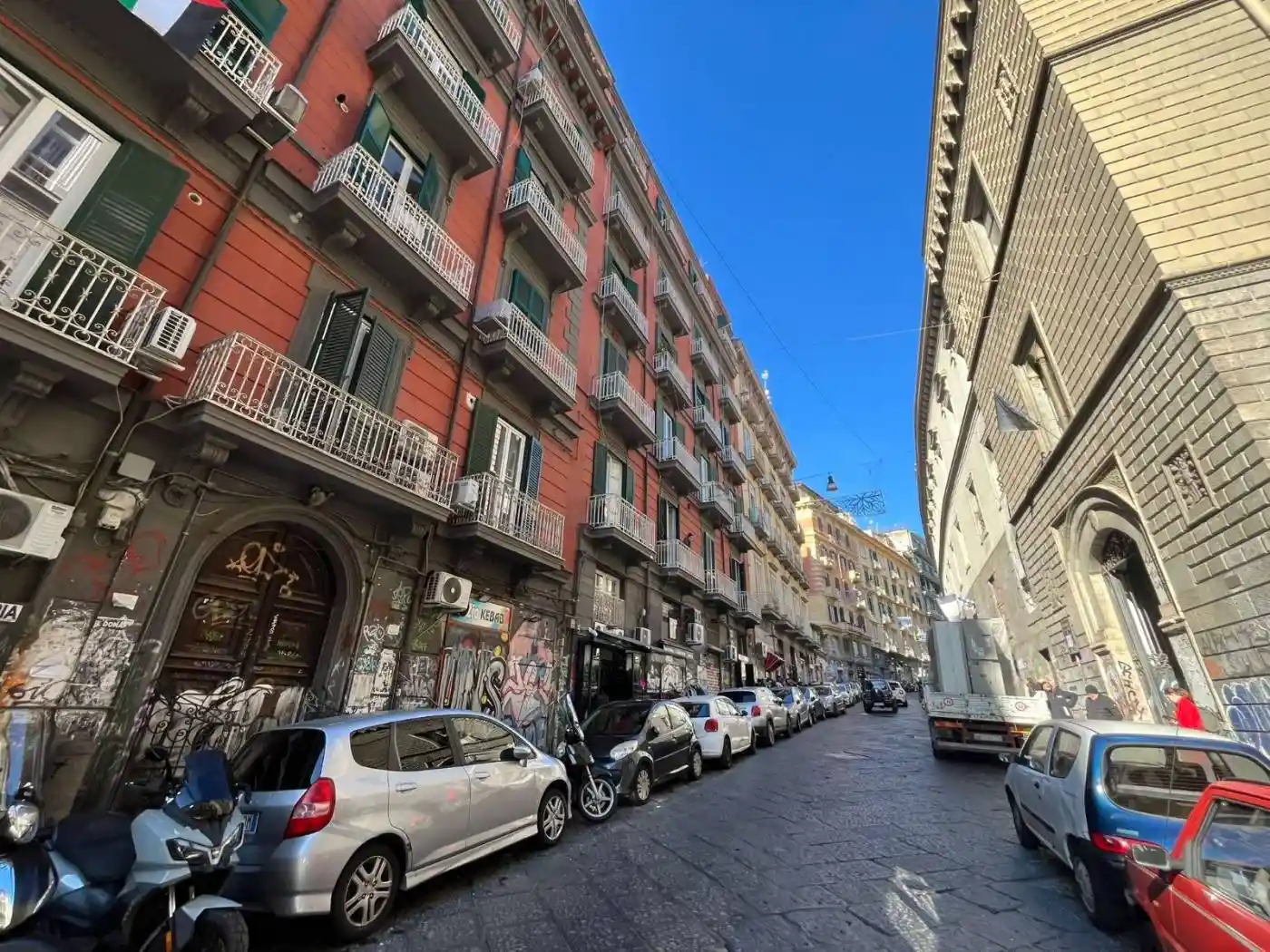 Appartamento in vendita a Napoli