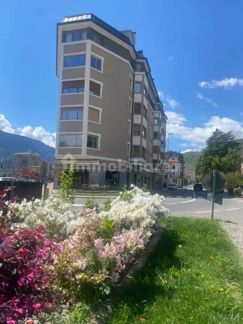 Appartamento in vendita a Sondrio