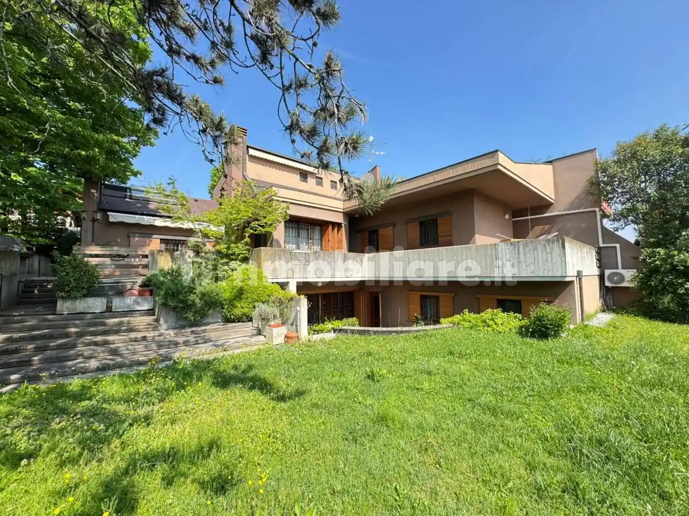 Villa in vendita a Zola Predosa