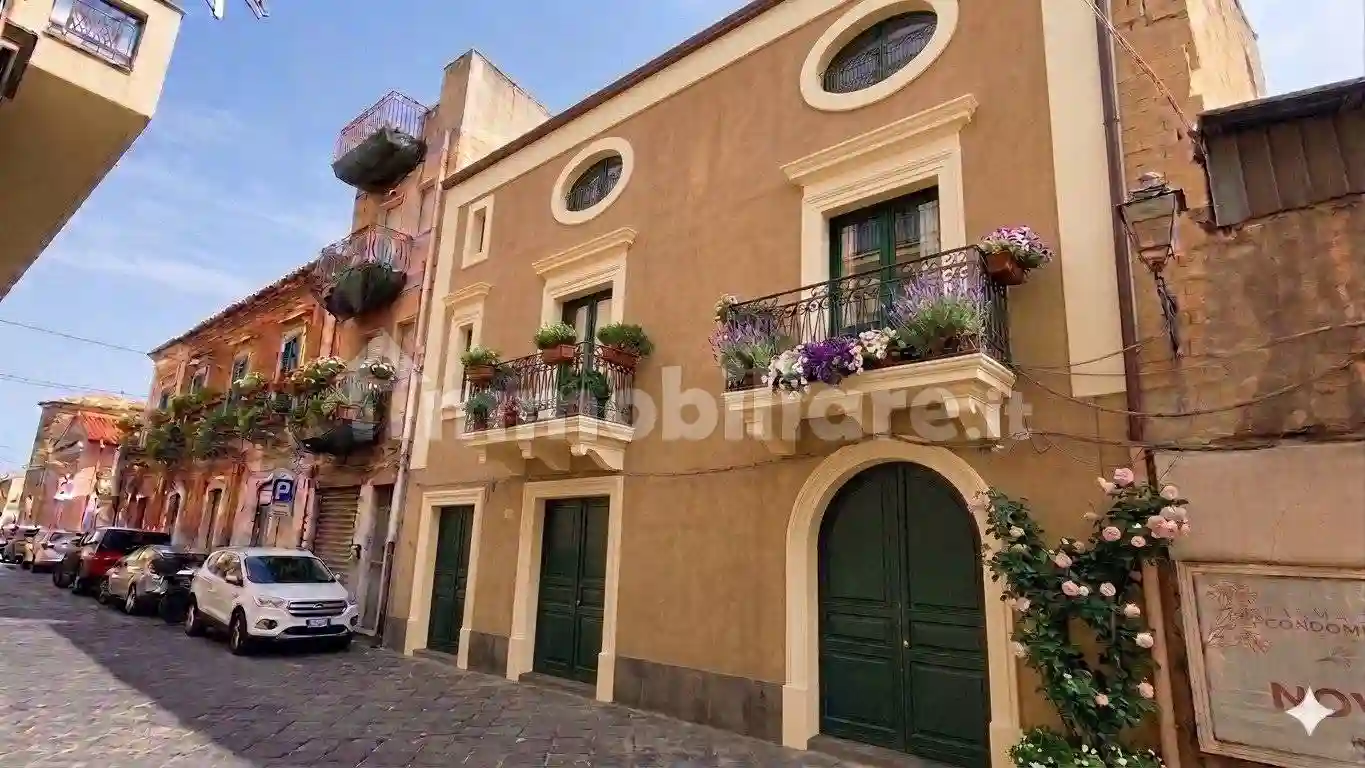 Palazzo - Edificio - foto 2