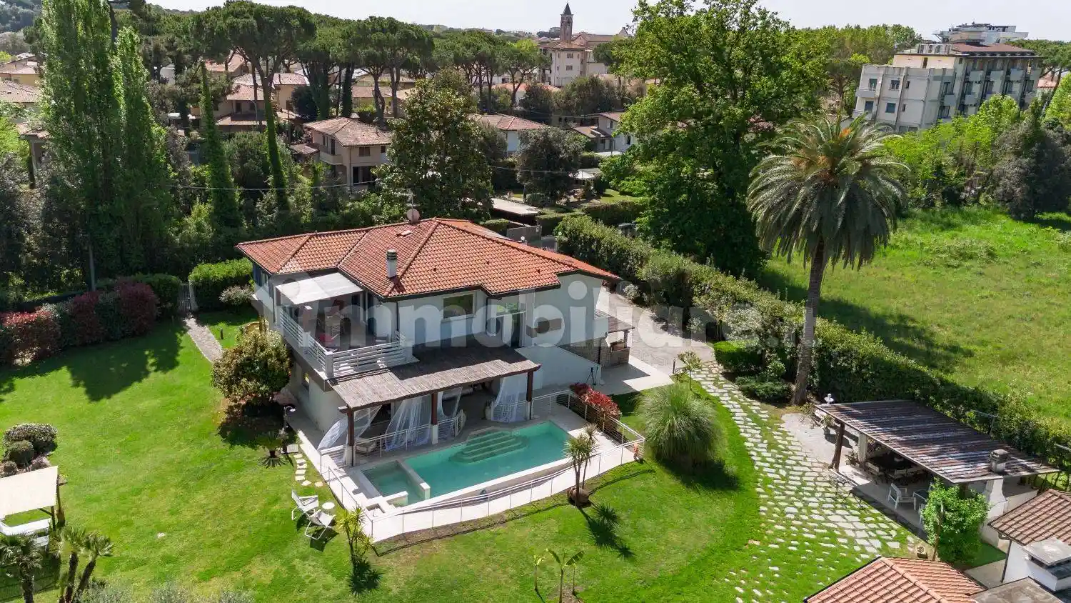 Villa in affitto a Pietrasanta