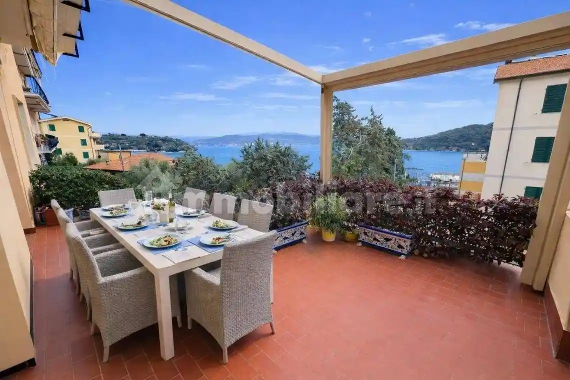 Appartamento in vendita a Portovenere