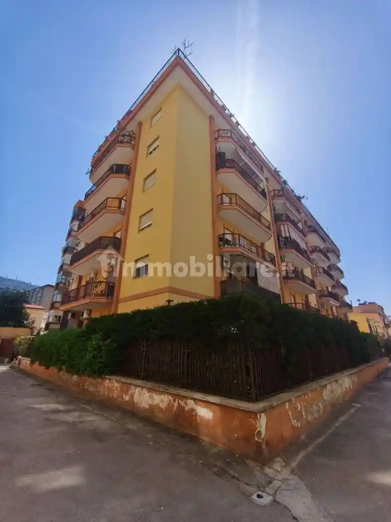 Appartamento in affitto a Palermo