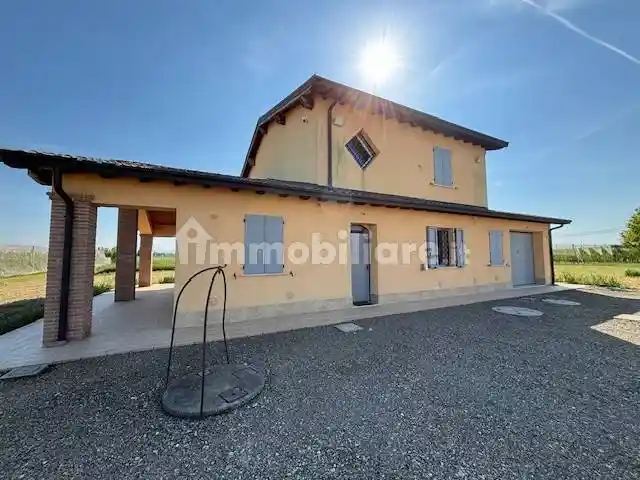 Villa in vendita a Modena