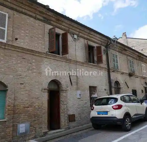 Appartamento in vendita a Carassai