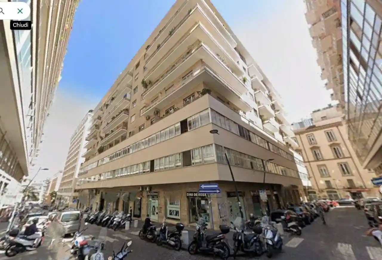 Appartamento in vendita a Napoli