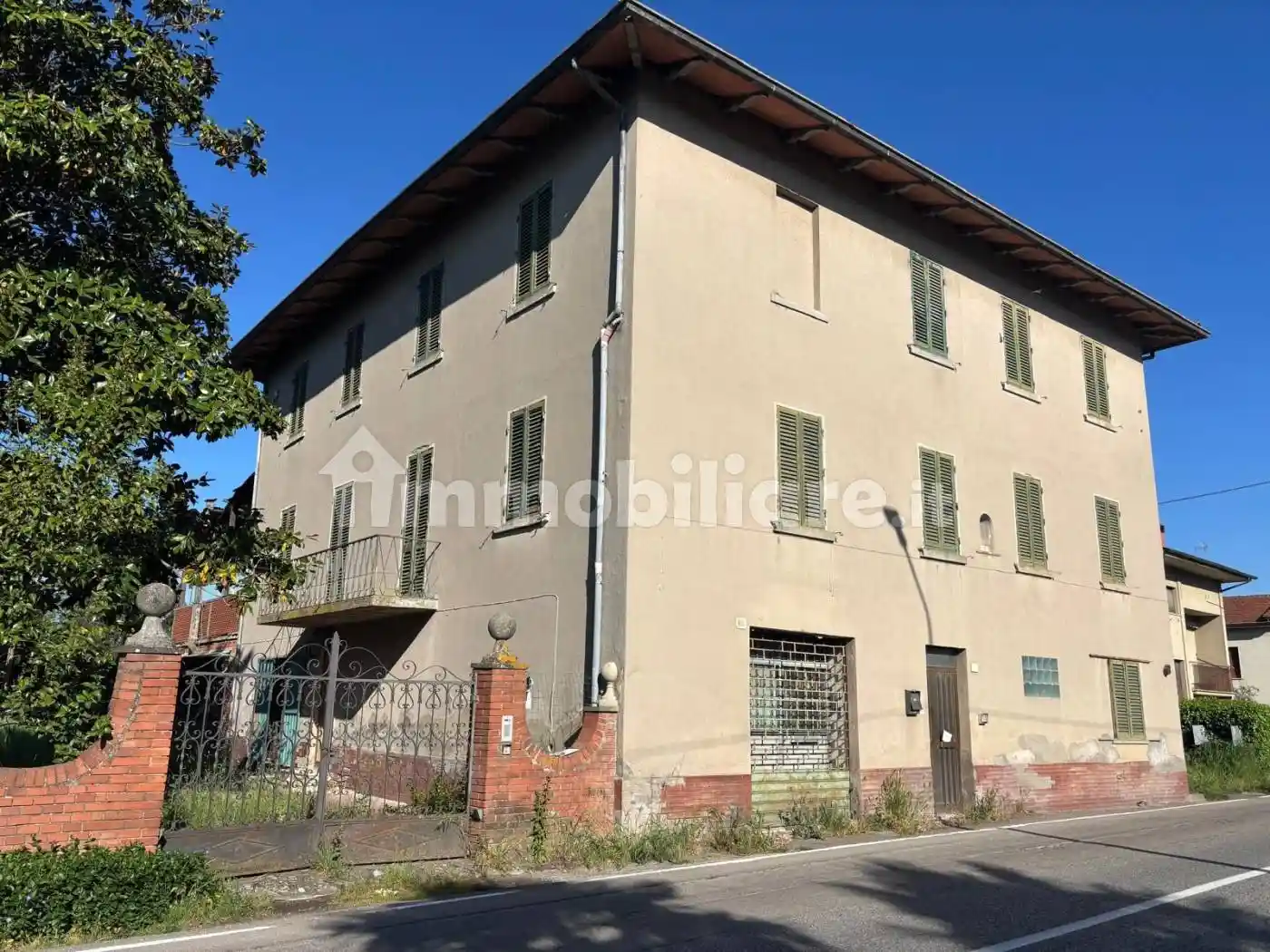 Palazzo - Edificio in vendita a Arezzo