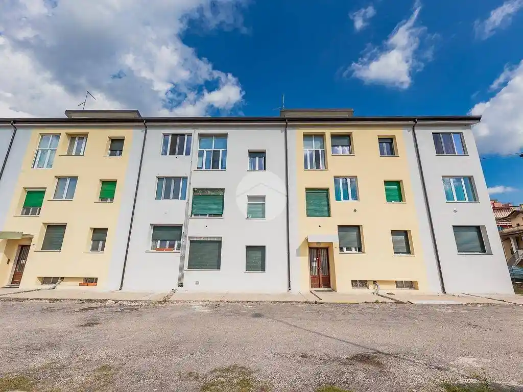 Appartamento in vendita a Villafranca di Verona