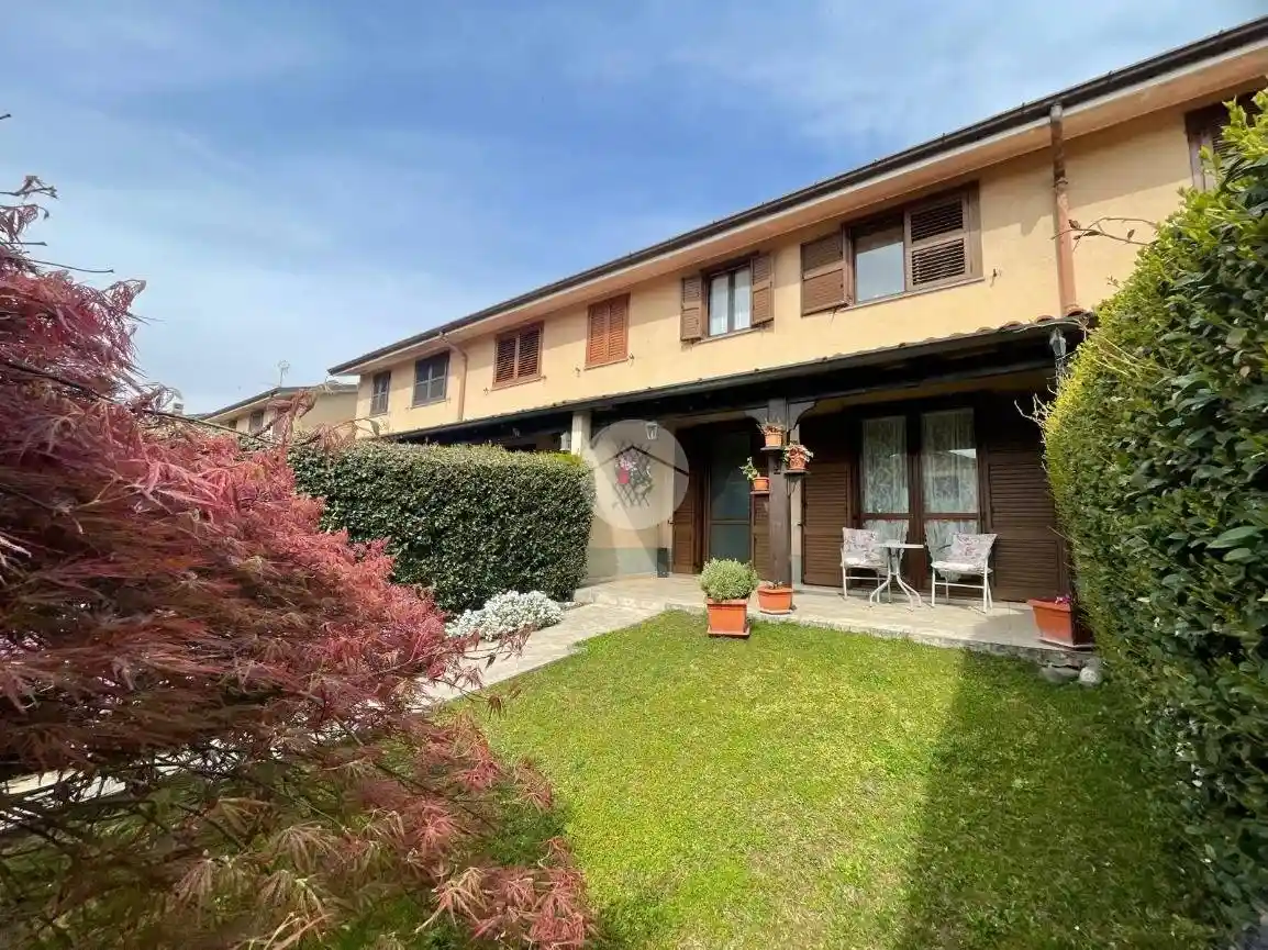 Villetta a schiera in vendita a Magenta