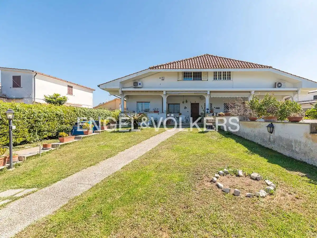 Villa in vendita a Ardea